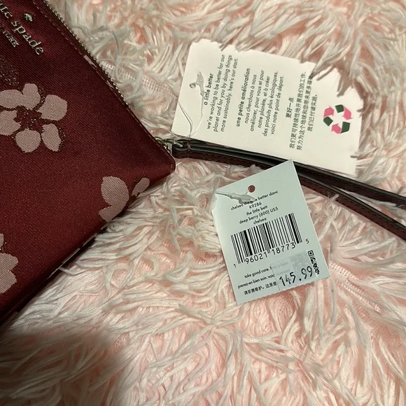 Kate Spade wristlet - Picture 5 of 5